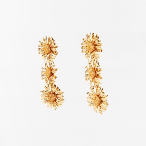 ZARA LIMITED EDITION TRIPLE DAISY FLOWER DROP EARRINGS GOLD NWT - Picture 7 of 8